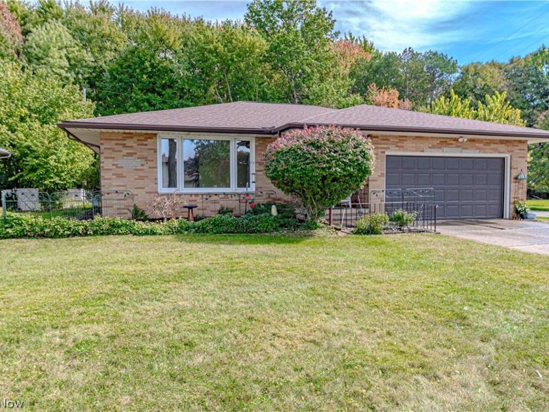 6541 Fairweather Drive, Middleburg Heights, OH 44130 Photo 2