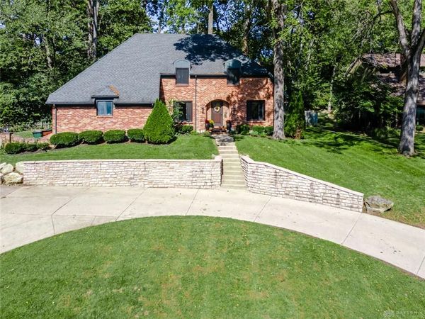755 Woodbourne Trail, Washington TWP, OH 45459
