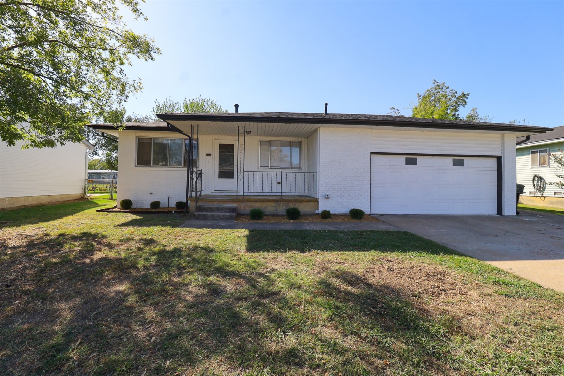 810 N Dogwood Street, Owasso, OK 74055 Main Photo