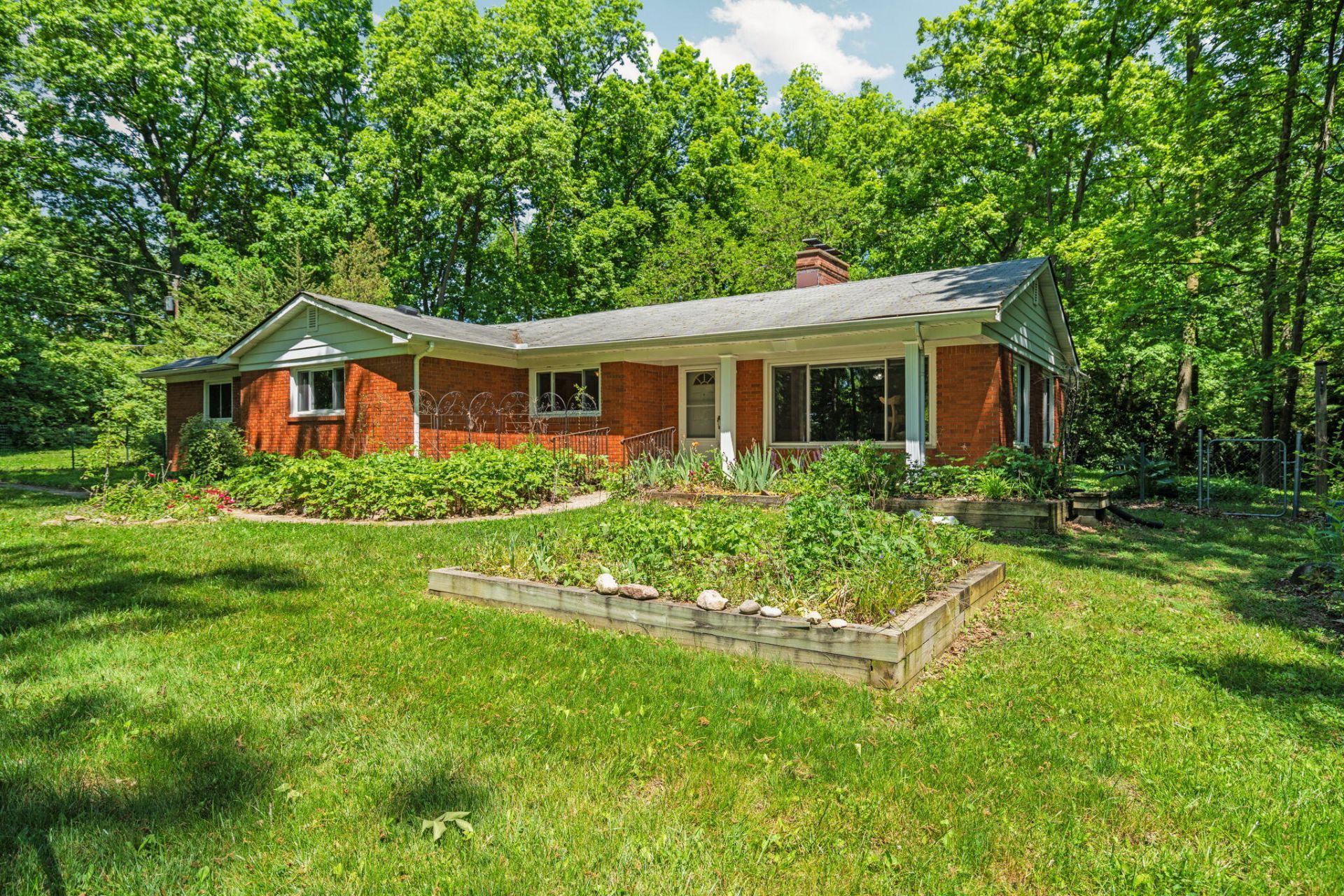 4271 E Willis Road, Milan, MI 48160 Main Photo