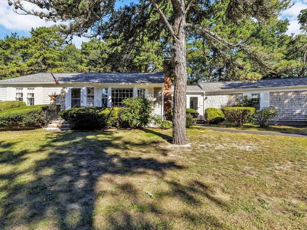 686 Queen Anne Rd, Harwich, MA 02645