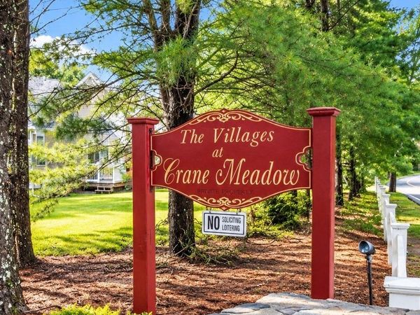 1 Whispering Brook Rd, Unit 1, Marlborough, MA 01752