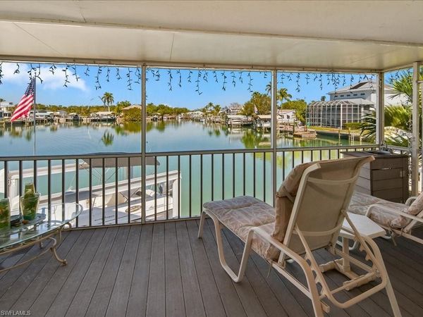 565 Coconut AVE , GOODLAND, FL 34140