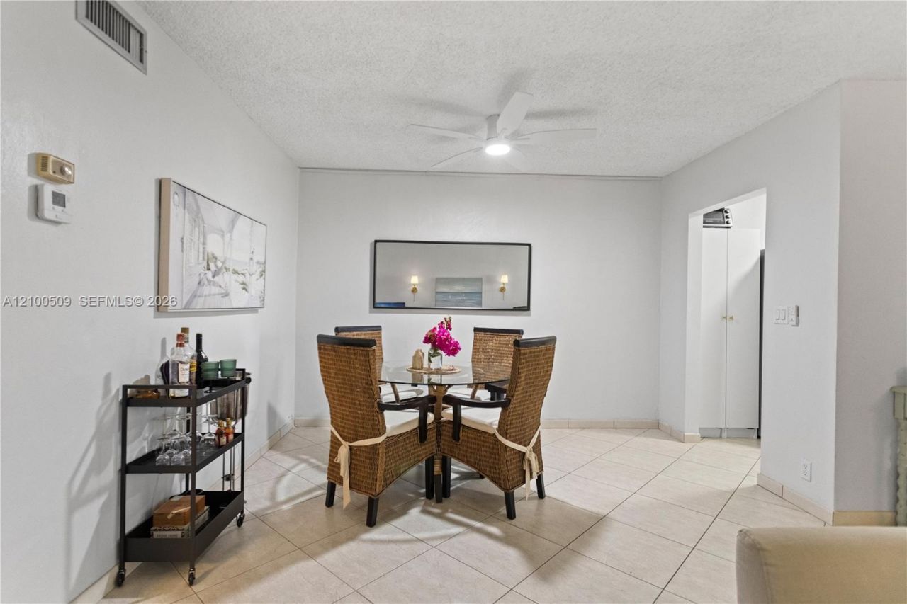 580 Egret Dr , Unit 111, Hallandale Beach, FL 33009 Photo
