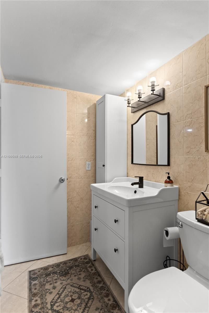 580 Egret Dr , Unit 111, Hallandale Beach, FL 33009 Photo