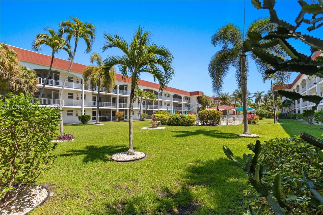 580 Egret Dr , Unit 111, Hallandale Beach, FL 33009 Photo