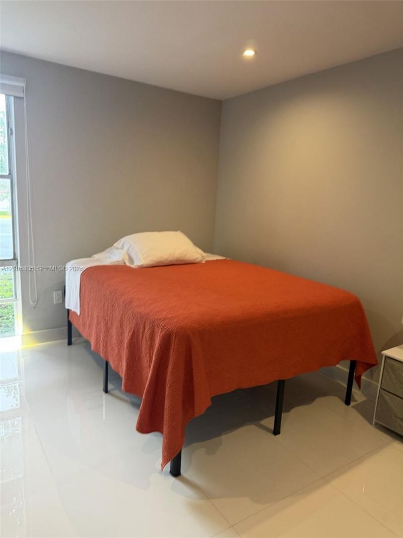 17570 Atlantic Blvd , Unit 119, Sunny Isles Beach, FL 33160 Photo