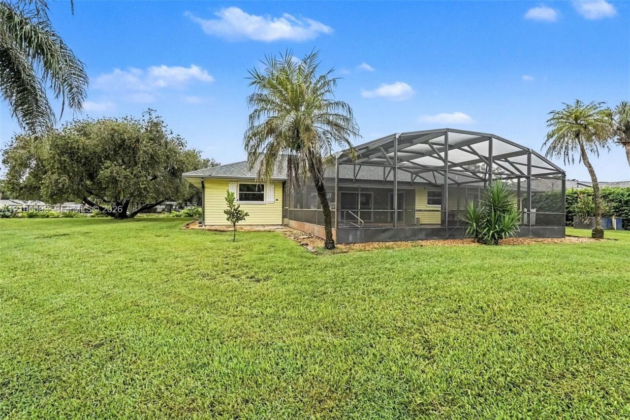 597 Grace St , Sebastian, FL 32958 Photo