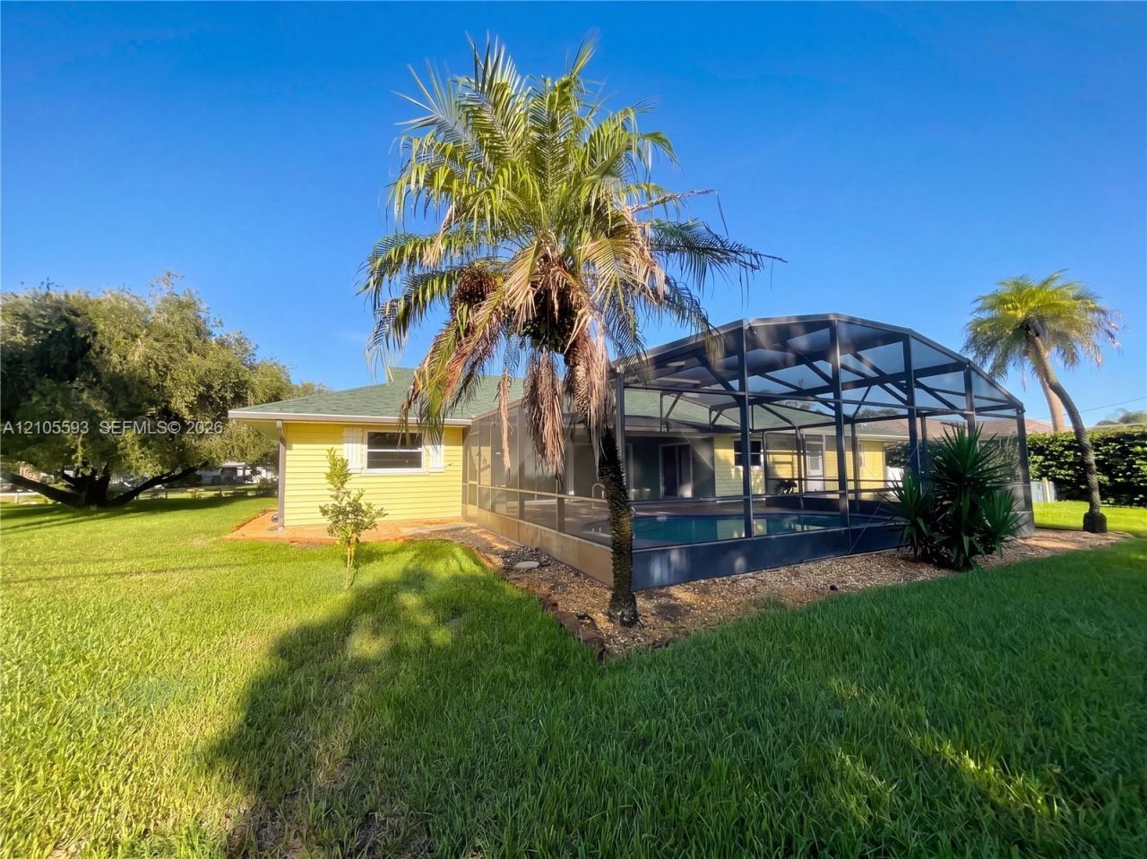 597 Grace St , Sebastian, FL 32958 Photo