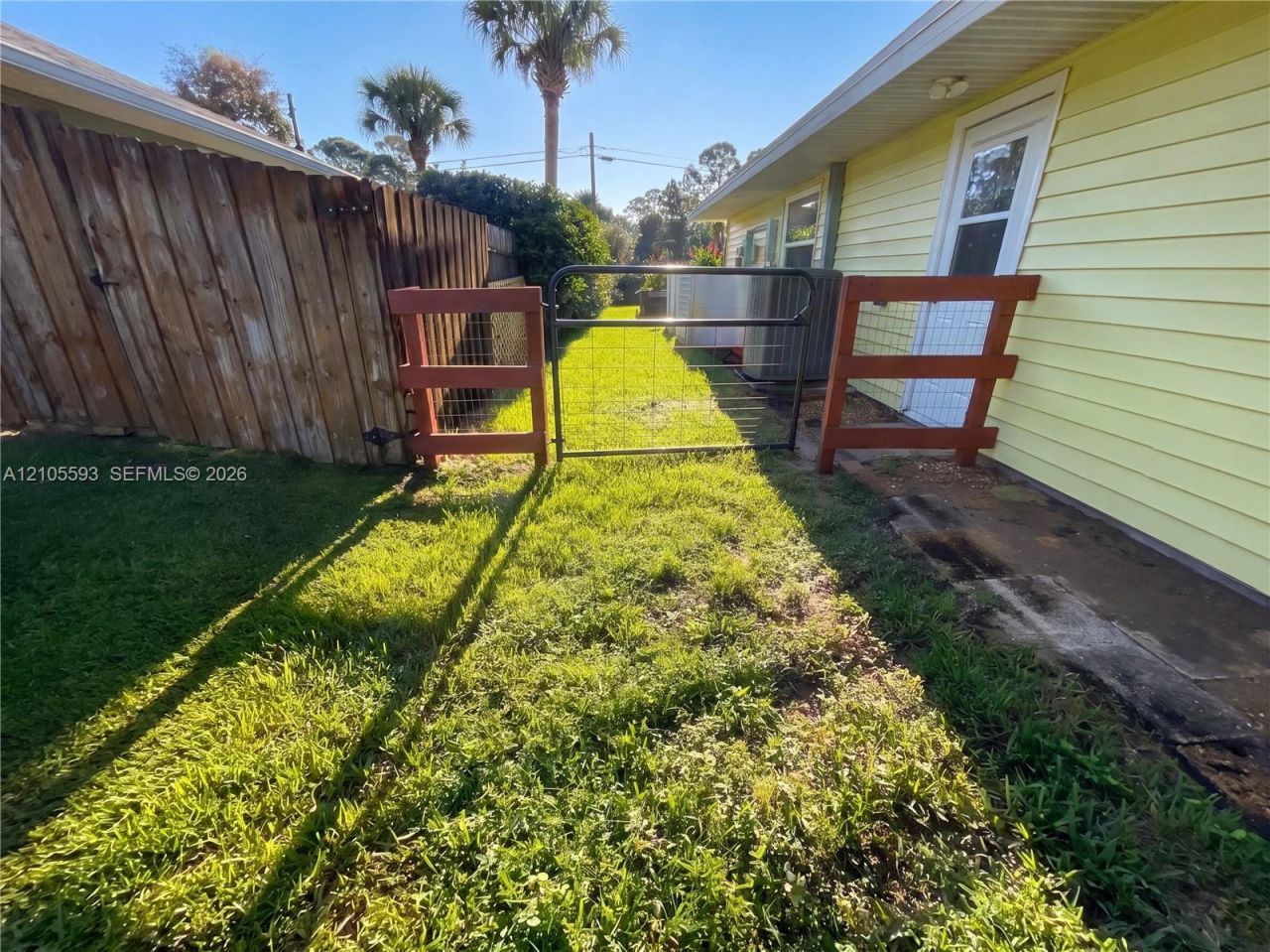 597 Grace St , Sebastian, FL 32958 Photo