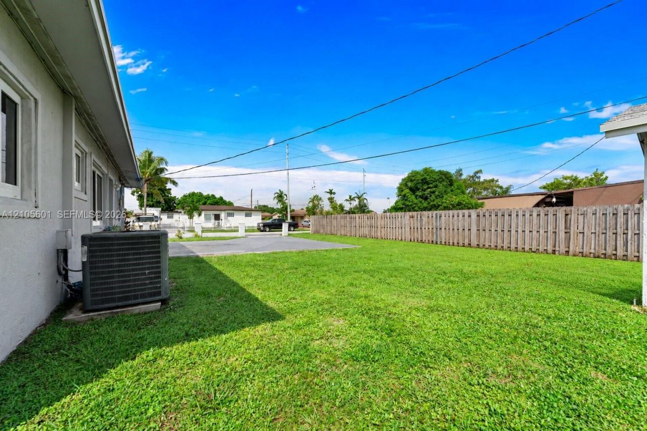 17031 NW 41st Ave , Miami Gardens, FL 33055 Photo