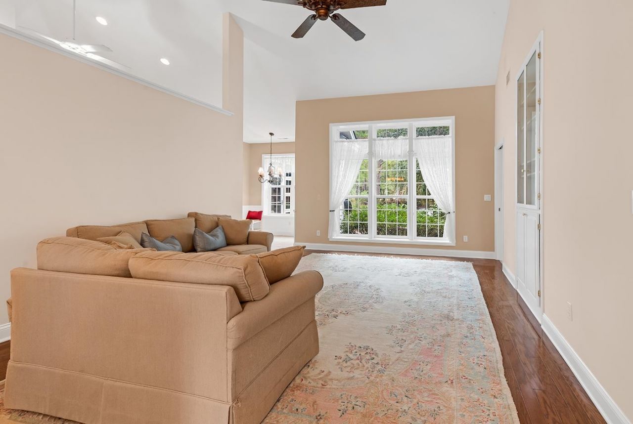 28 Millbranch Ln. Photo 4