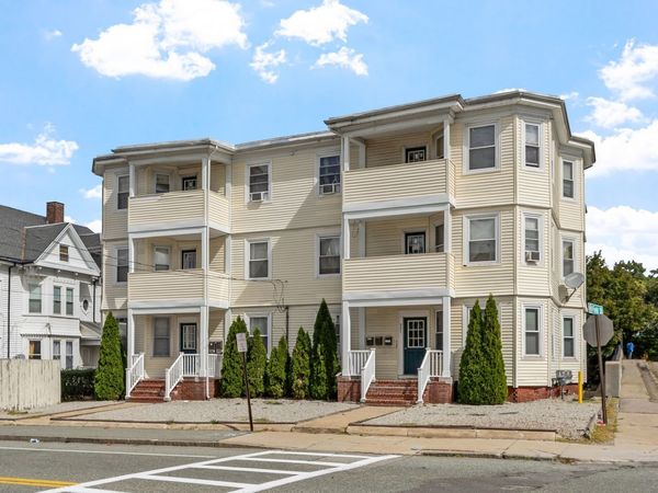 807-809 N Montello St, Brockton, MA 02301
