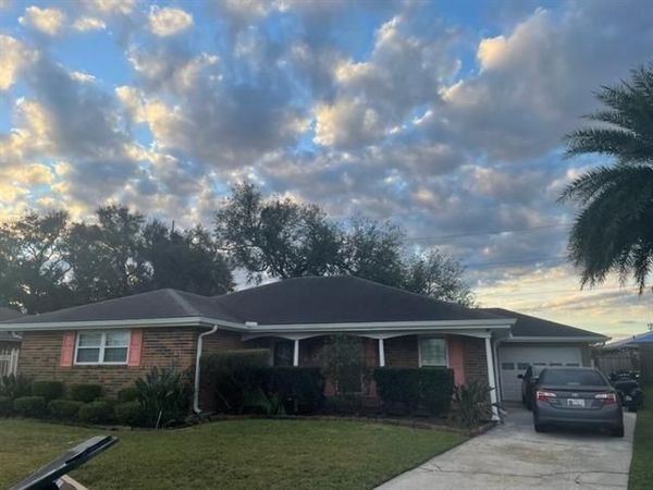 6606 BAMBERRY Street , New Orleans, LA 70126