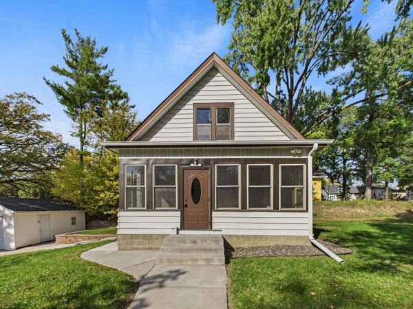 3501 Queen Avenue N, Minneapolis, MN 55412