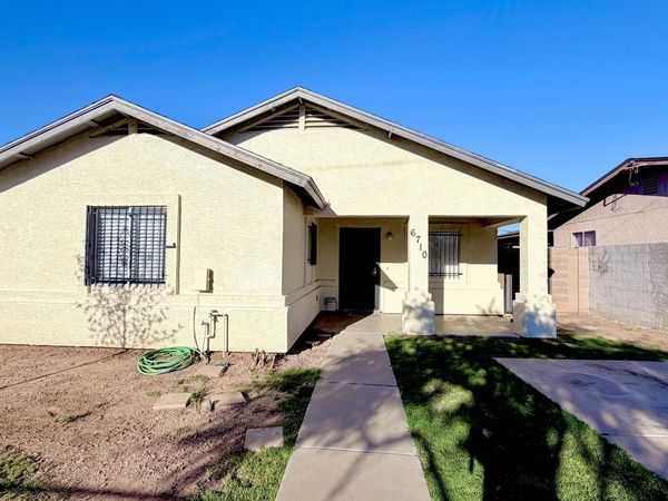6710 N 55TH Avenue, Glendale, AZ 85301