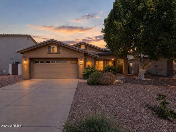 8118 W HARMONY Lane, Peoria, AZ 85382