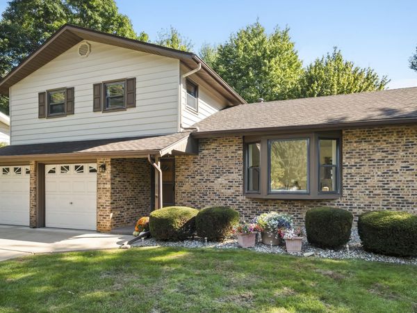 711 S 18th Street , Chesterton, IN 46304