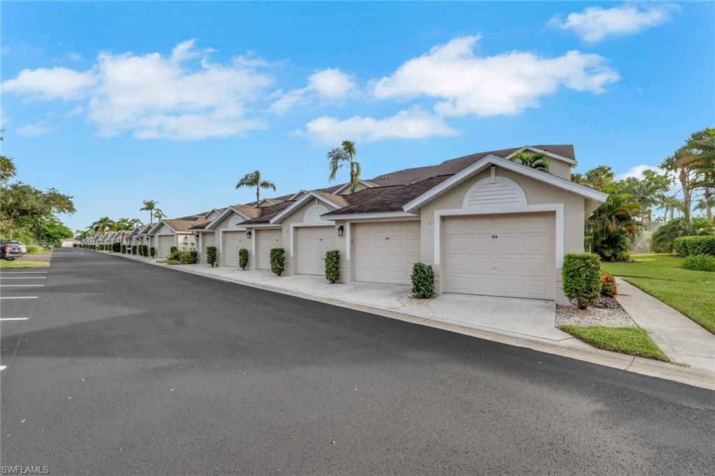 14541 Hickory Hill Ct, Unit 216, Fort Myers, FL 33912 Photo
