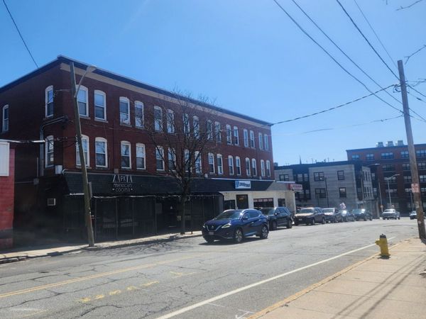 19 1/2 Lunenburg Street, Unit 11, Fitchburg, MA 01420
