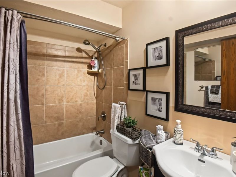 5589 London Drive, Austintown, OH 44515 Photo 23