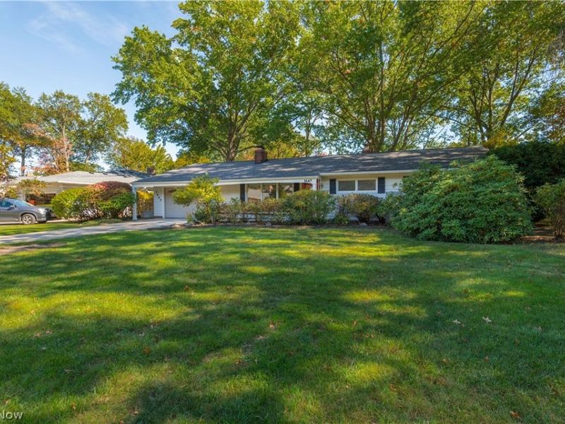 1647 Westhill Boulevard, Westlake, OH 44145 Photo 2
