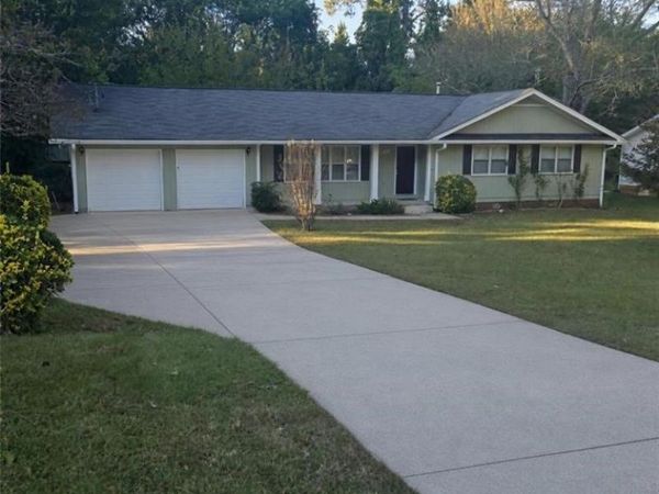 175 Bristol Lane , Marietta, GA 30066