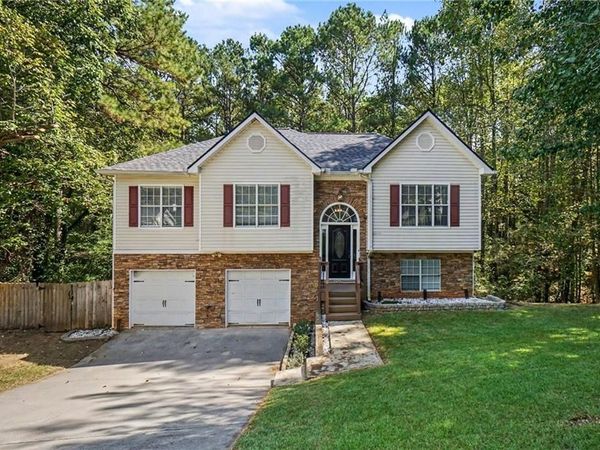 402 Eileen Circle , Canton, GA 30114