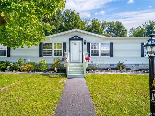 106 Winding Wood , Hopewell Junction, NY 12533
