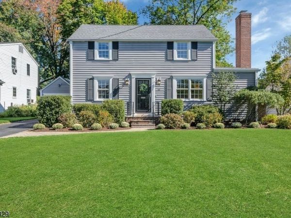 10 Valemont Way, Summit, NJ 07901