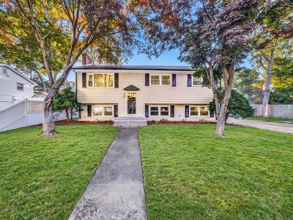 52 Hesper, Saugus, MA 01906