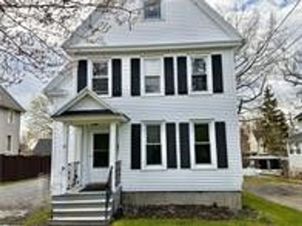 73 W Gibson Street , Canandaigua, NY 14424