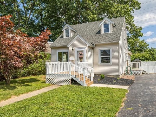 752 Bennington Drive , Rochester, NY 14616