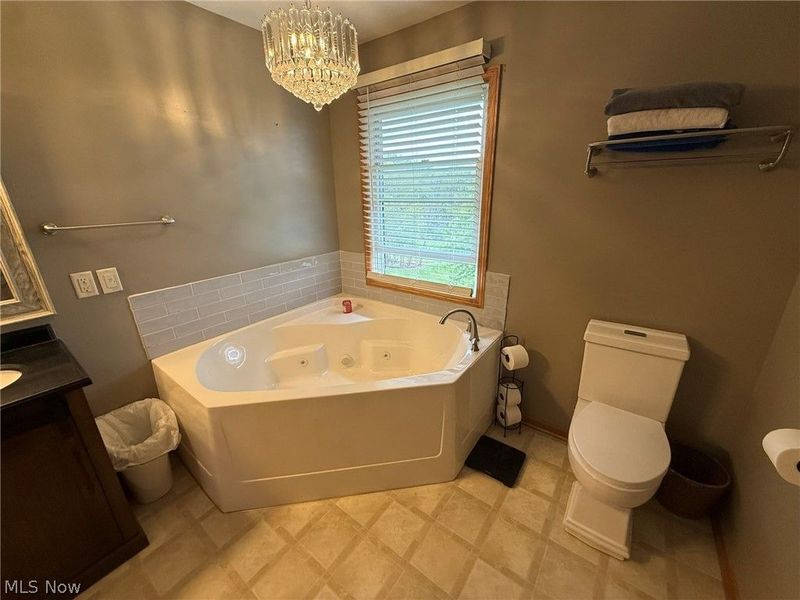 10274 Laurens Drive NE, Bolivar, OH 44612 Photo 18