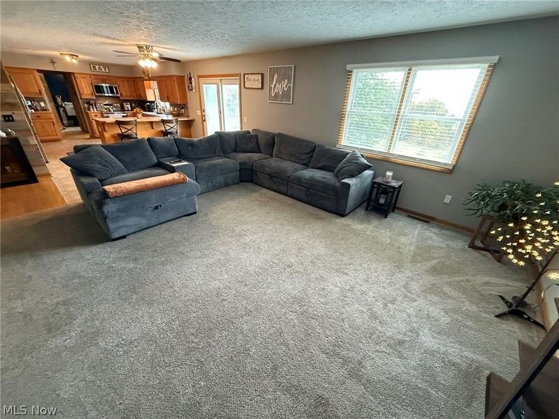 10274 Laurens Drive NE, Bolivar, OH 44612 Photo 6