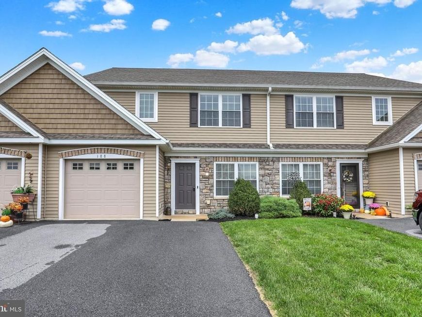 188 Randolph Drive, Elizabethtown, PA 17022 Main Photo