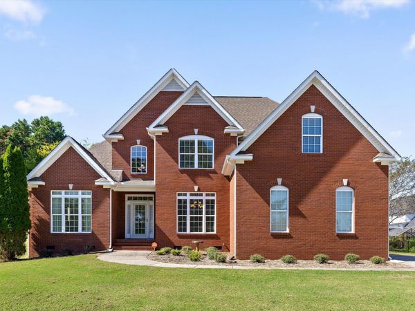 7809 Lake Ridge Drive, Hixson, TN 37343