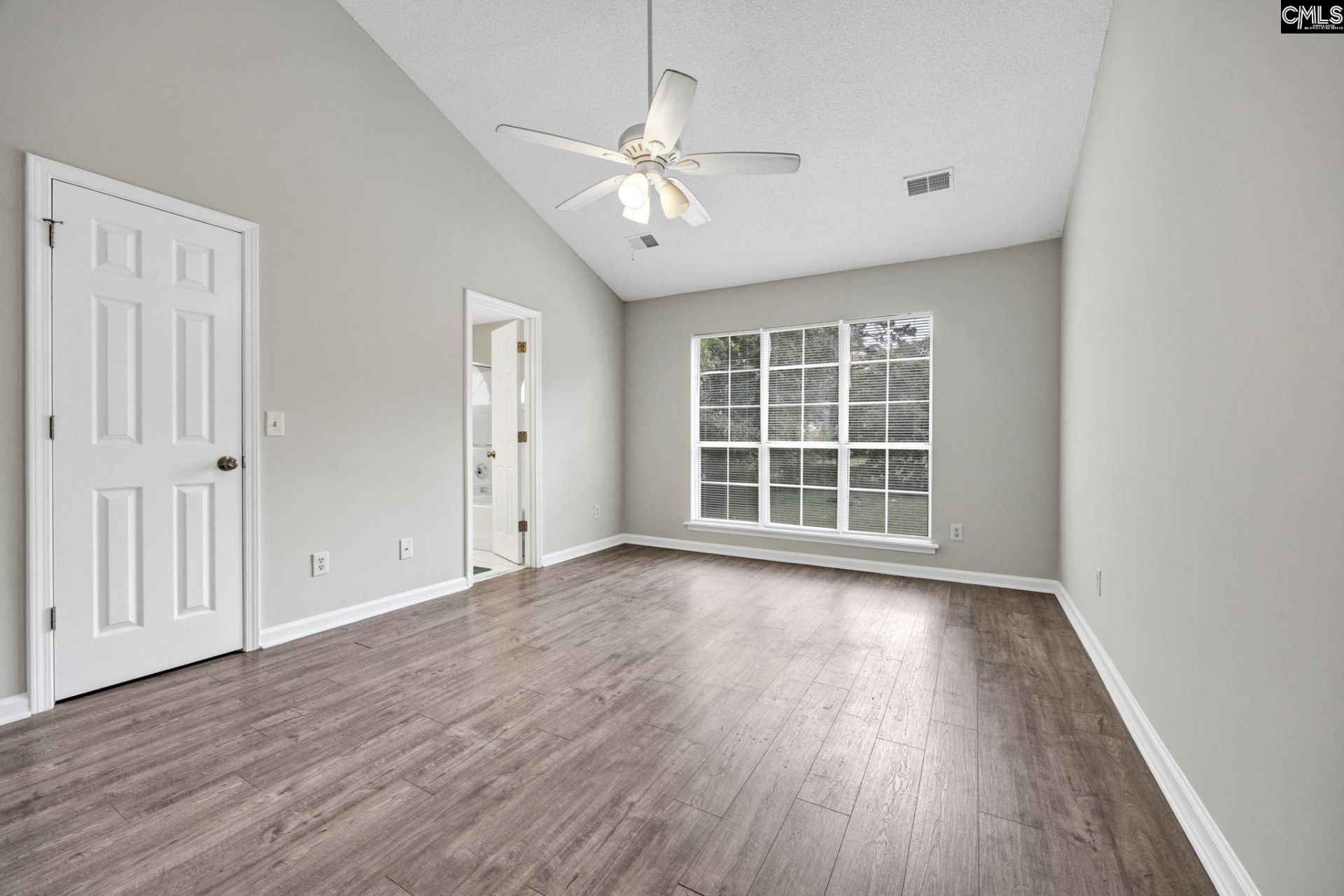 875 Bentley Drive  Photo 21