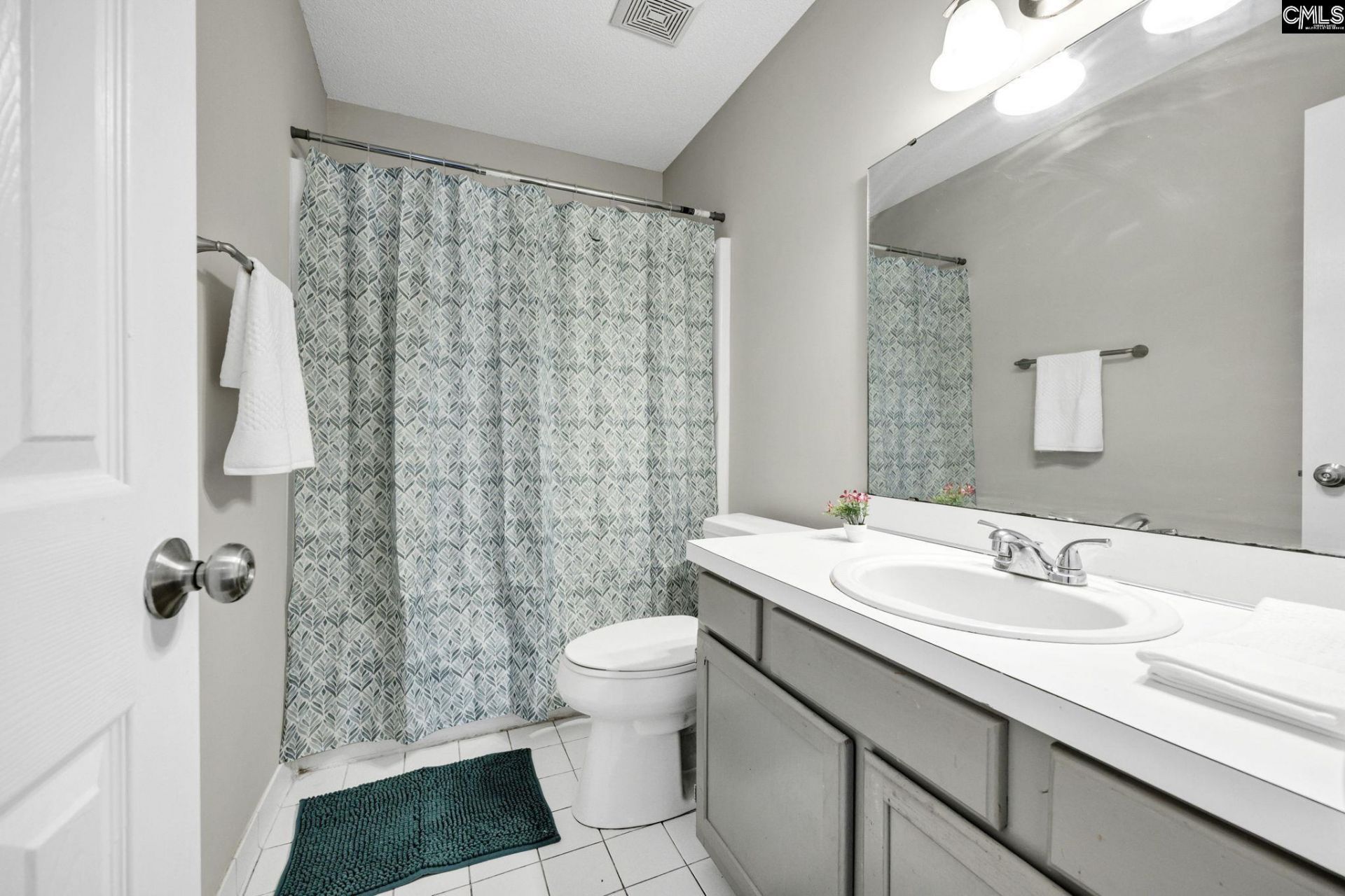 875 Bentley Drive  Photo 28