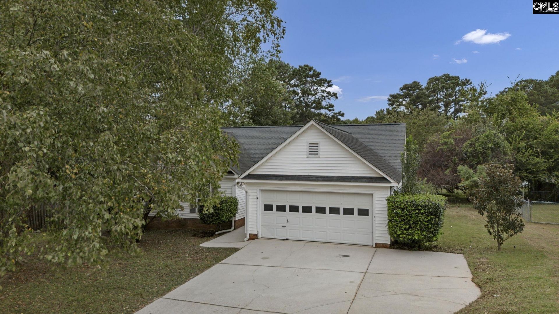 875 Bentley Drive  Photo 33