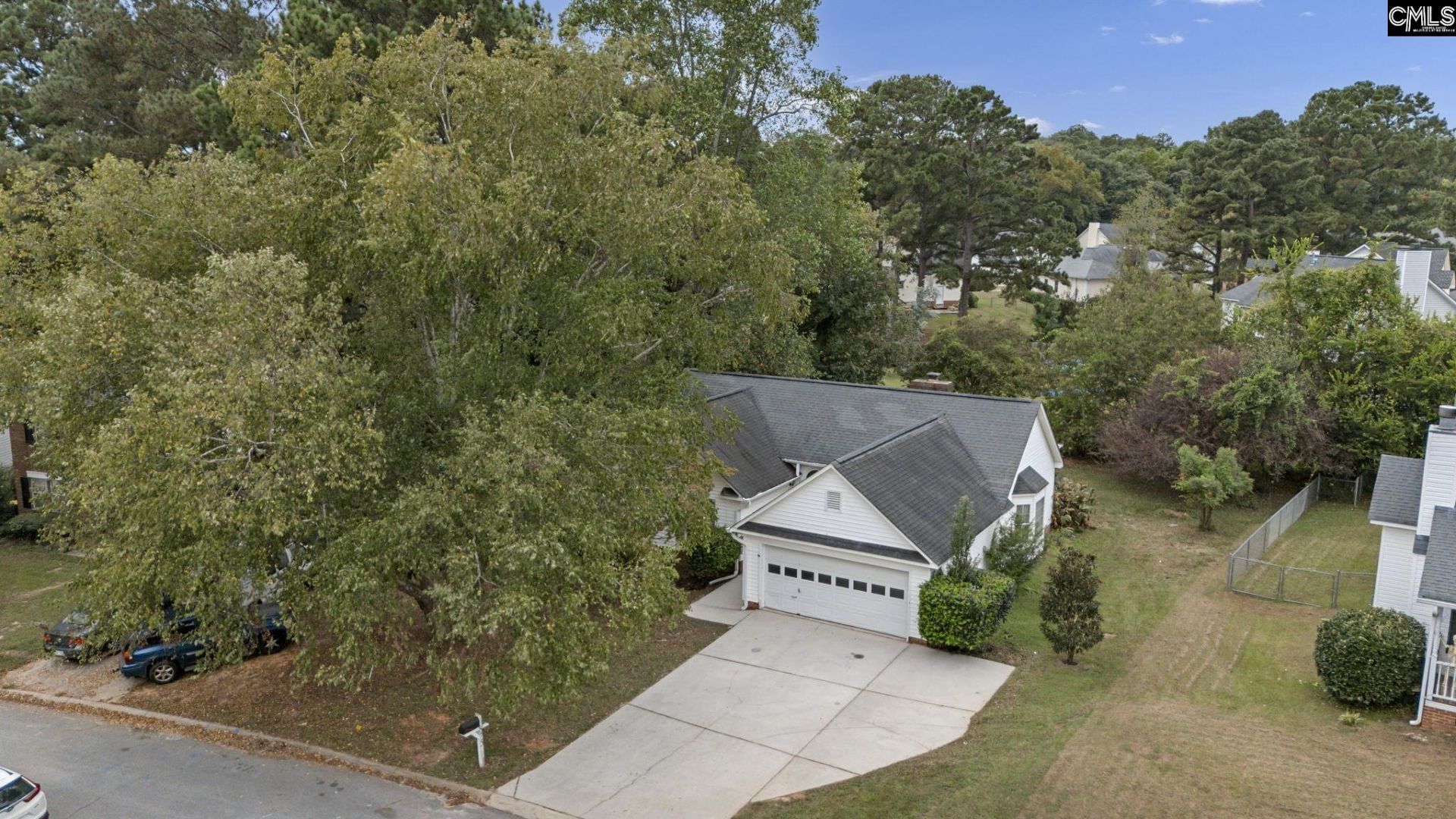 875 Bentley Drive  Photo 34