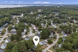 875 Bentley Drive  photo 4