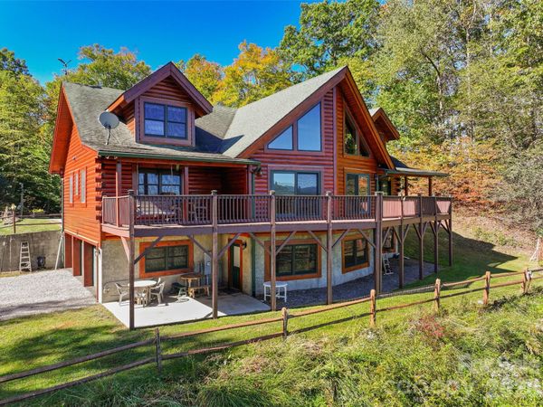 124 Borges Lane, Waynesville, NC 28785