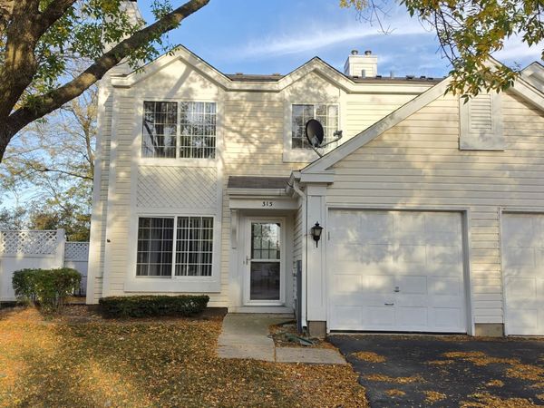 315 Bunker Hill Circle , Unit 315, Aurora, IL 60504