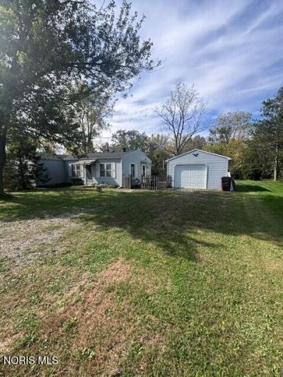 2560 N Reiman Road, Genoa, OH 43430 Main Photo