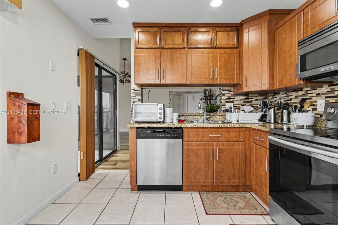 889 Hamilton Dr , Unit 889L, Homestead, FL 33034 Photo