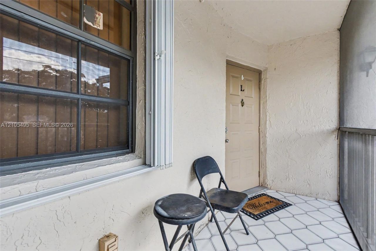 889 Hamilton Dr , Unit 889L, Homestead, FL 33034 Photo