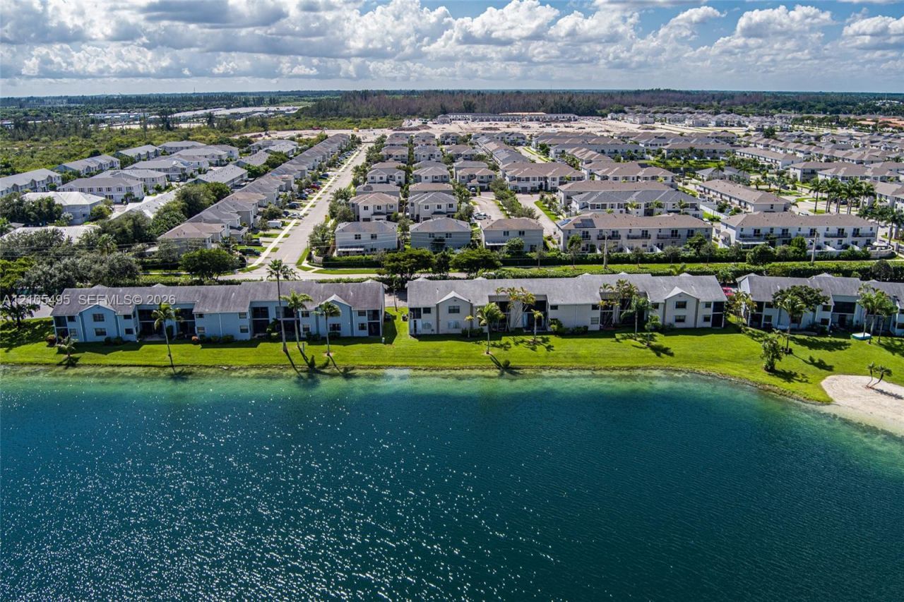 889 Hamilton Dr , Unit 889L, Homestead, FL 33034 Photo