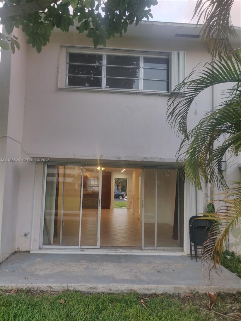 7344 SW 82nd St , Unit C108, Miami, FL 33143 Photo