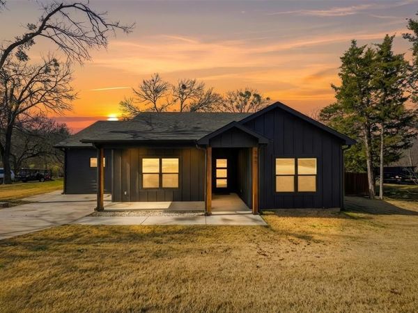 265 Bentwood Drive , Pottsboro, TX 75076